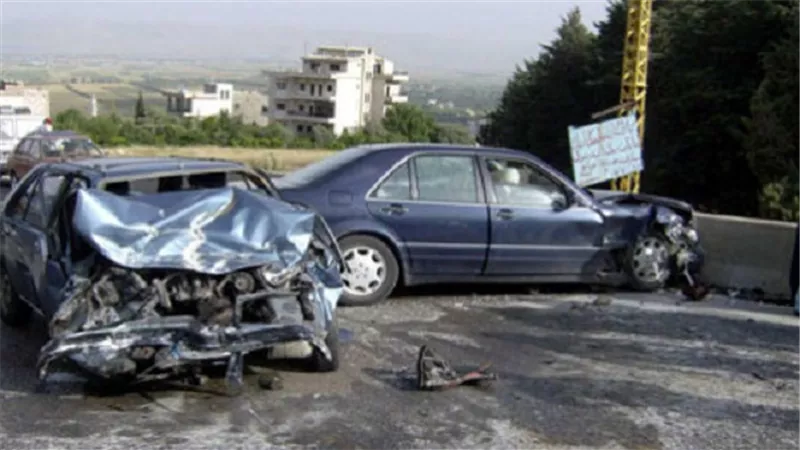 إصابة مسئولة بالرئاسة و3 آخرين في حادث تصادم بـ