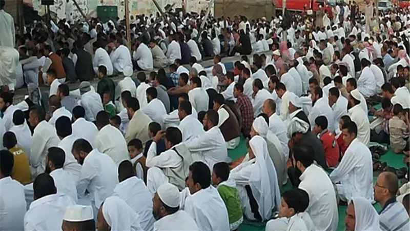 التضحية بالمال والأنفس.. موضوع خطبة العيد في ساحات 