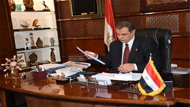 للعاطلين.. 