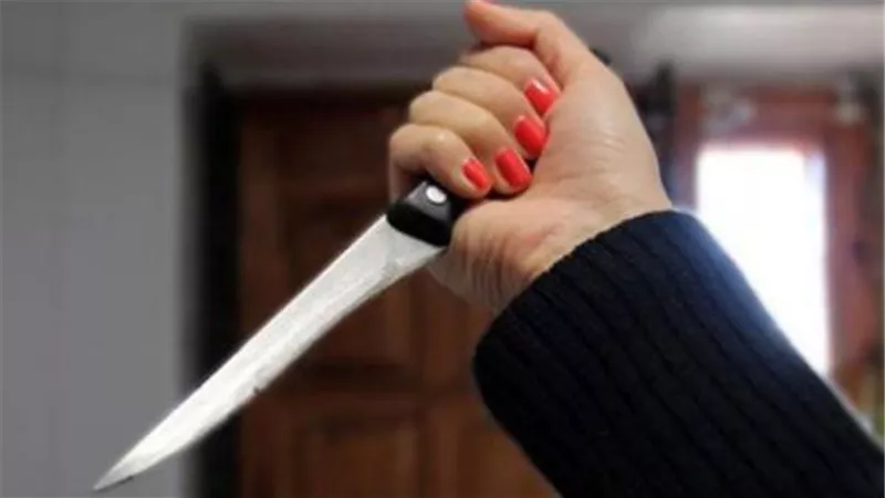 خبير لغة جسد: التجارب النفسية السيئة سبب قتل الزوجات لأزواجهن 