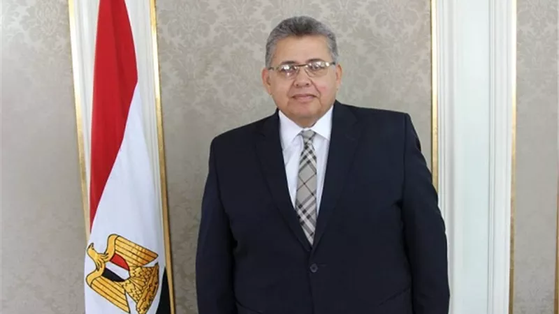 في أول أيام الدراسة.. وزير التعليم العالي يتفقد جامعة عين شمس