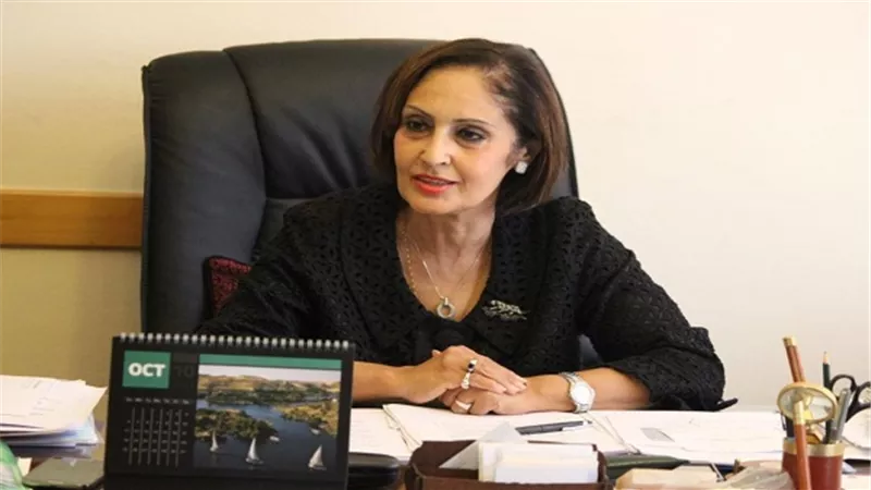 نائلة جبر: 