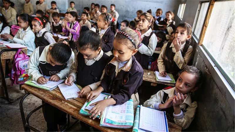 في أول ساعات العام الدراسي الجديد.. فتح أبواب المدارس بـ11محافظة.. الجامعات تستقبل 2 مليون و500 طالب.. و