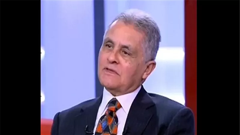 أستاذ قانون: الدستور لم ينص على محاكمة المهاجرين 