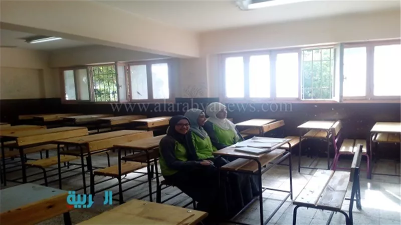 بالصور.. مدارس المشاغبين في 