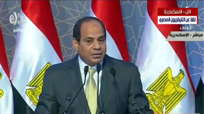 السيسي يشهد فيلم تسجيليي لمراحل تطوير 