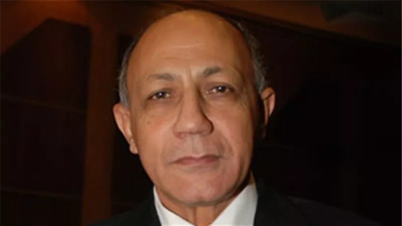 رئيس حي غرب القاهرة ينفي القبض عليه بتهمة 