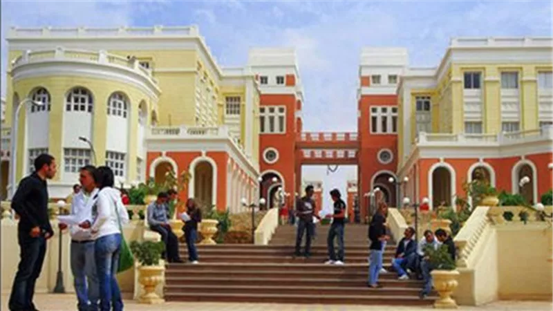 جامعة هليوبوليس تدرب المعلمين في المدرسة الألمانية الفندقية بالجونة