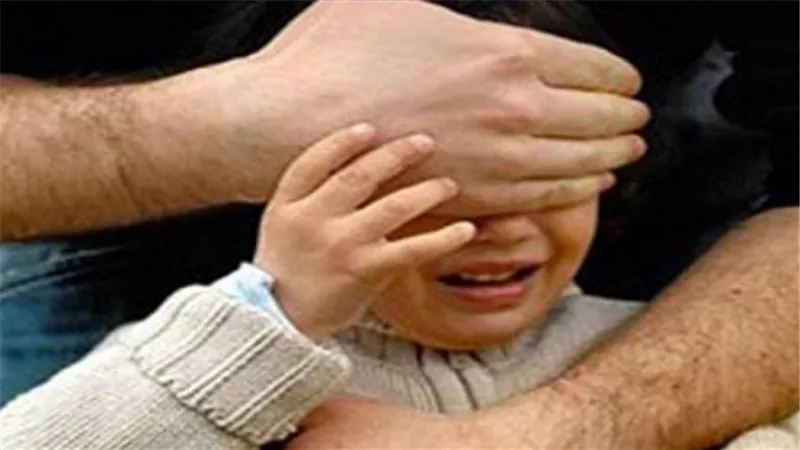 بالفيديو.. خطف طفل من أمام مدرسة بالعجوزة