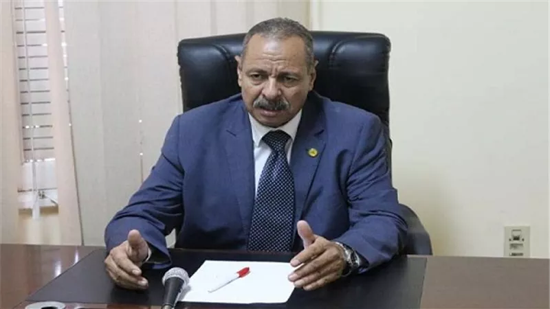 داوود سليمان يلتقي أهالي الوادي الجديد لمناقشة أزمات حوادث الطرق