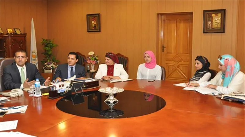 جامعة المنصورة تبحث رعاية الموهوبين والمبتكرين مع 