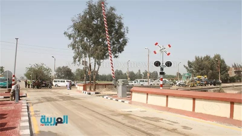 الإنتهاء من تطوير 3 مزلقانات وإنشاء كوبري مشاة جنوب الأقصر