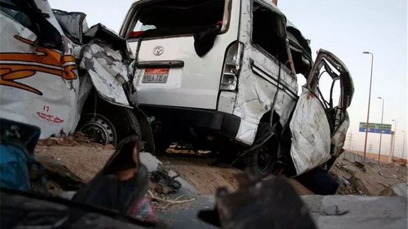 مصرع سائق وإصابة آخر في حادث تصادم بكفر الدوار في البحيرة