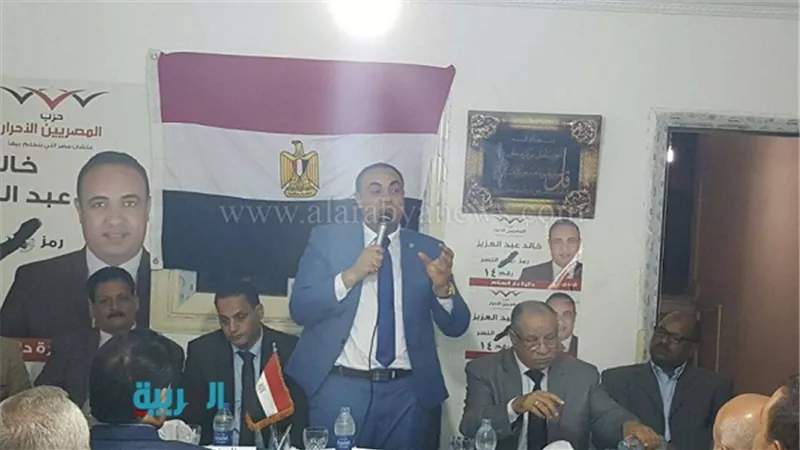 خالد عبد العزيز يناقش مشاكل التعليم بدار السلام