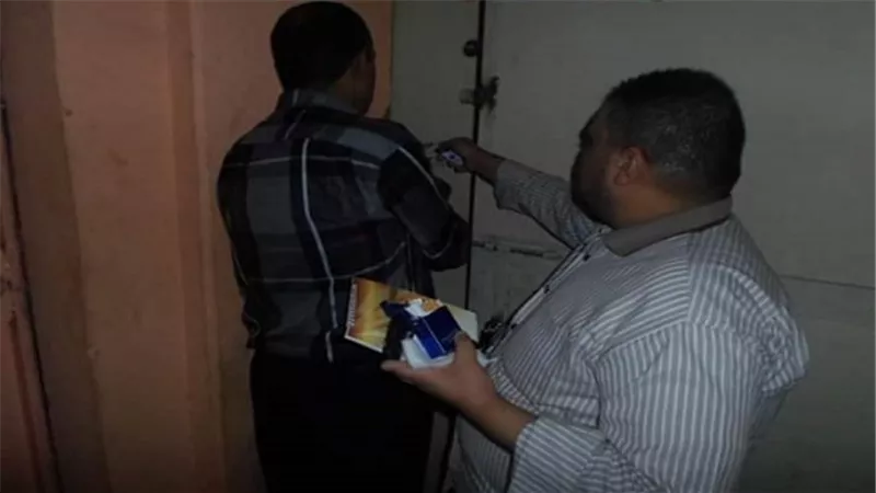 بالصور.. إزالة عقار مخالف بحي الموسكي 