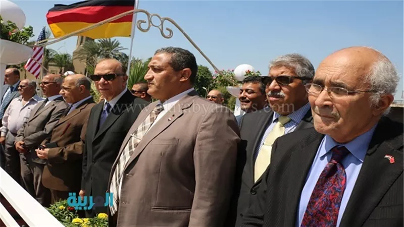  بالصور.. محافظ القاهرة يشهد أول سباق لقوارب الدراجون في النيل 