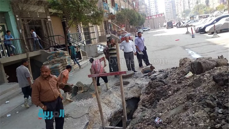 رئيس حي المرج: إقامة خط صرف صحي مستقل لمدرسة محمود شكرى