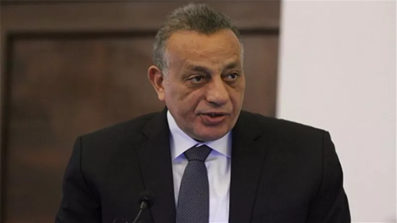 محافظ الجيزة عن البالغين سن المعاش: 