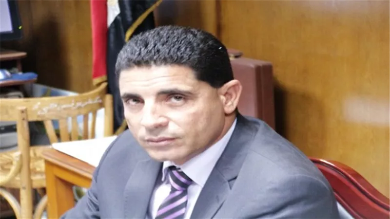رئيس مركز الواحات: إقامة موقف سرفيس بمساحة 2 فدان بالباويطي