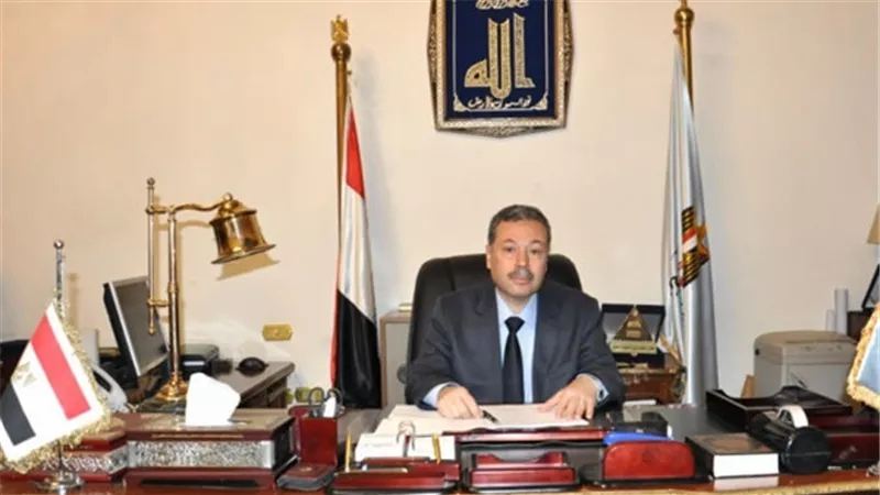 بحضور 