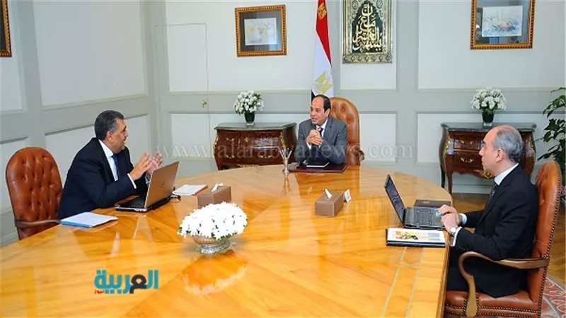 السيسي يجتمع بوزير قطاع الأعمال العام