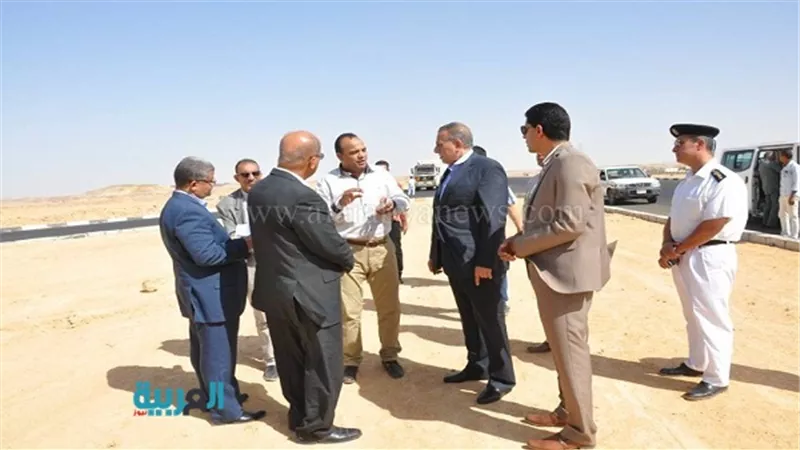 بالفيديو والصور.. محافظ الجيزة يفتتح محطة مياه شرب الباويطي بالواحات