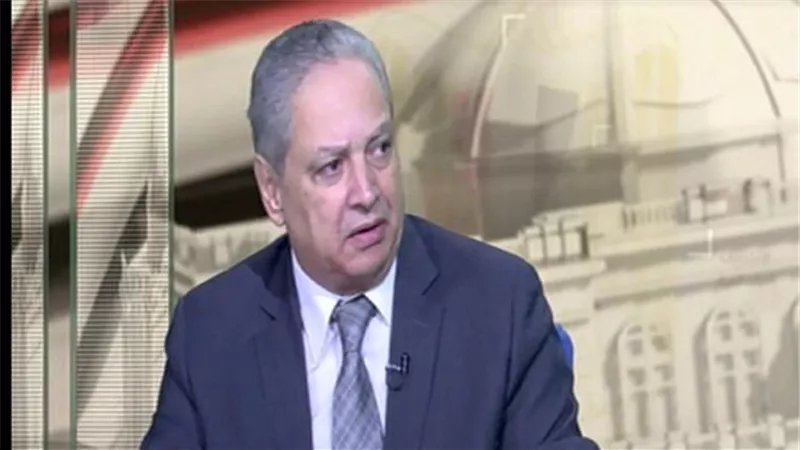أستاذ علوم سياسية: بيع 