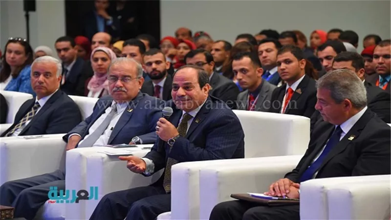 بث مباشر.. السيسي يلتقي مجموعة من المشاركين بمؤتمر الشباب