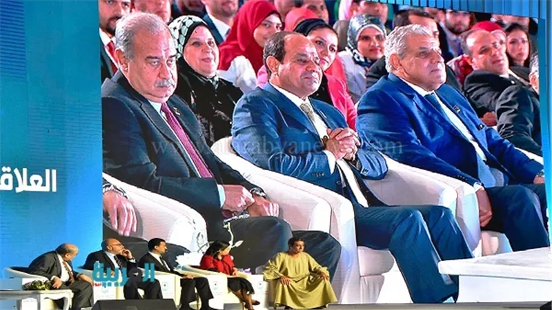 السيسي يحضر جلسة عن تأثير وسائل الإعلام على صناعة رأي الشباب