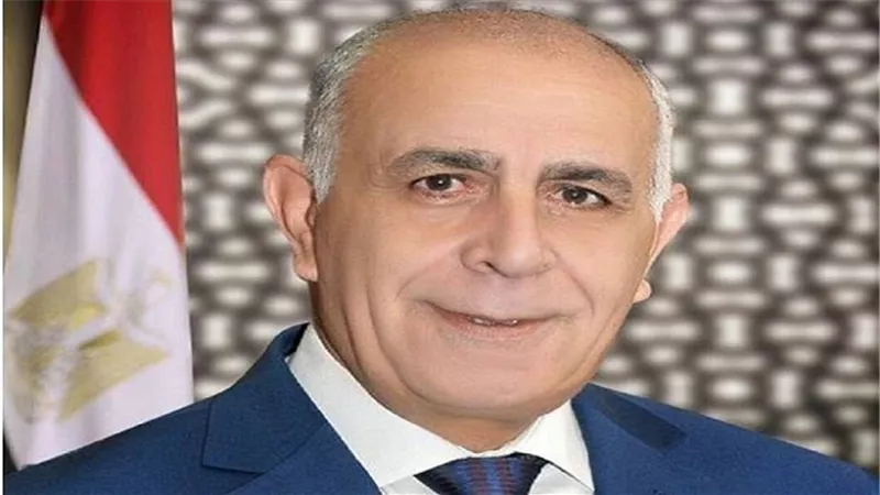 مدير أمن المنيا يتفقد المناطق المضارة من السيول