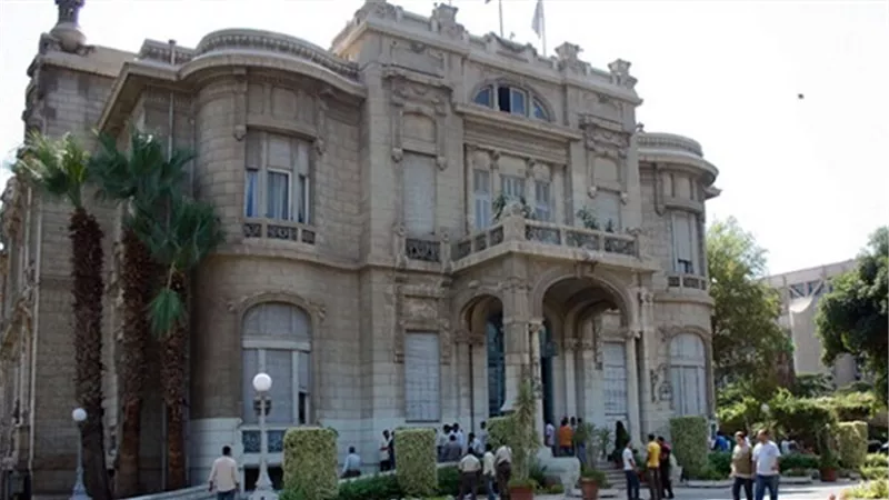 مسابقة لاكتشاف المواهب الفنية بجامعة عين شمس بعنوان 