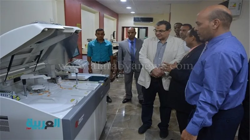 وزير القوى العاملة يزور مركز الكبد المصري بأسوان