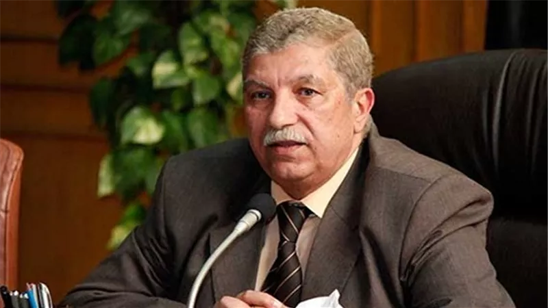 محافظ الإسماعيلية يستعرض إجراءات مواجهة الأمطار والسيول