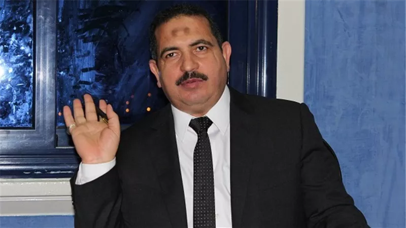 خبير اقتصادي: تعويم الجنيه يساهم في تحجيم السوق السوداء وليس القضاء عليه