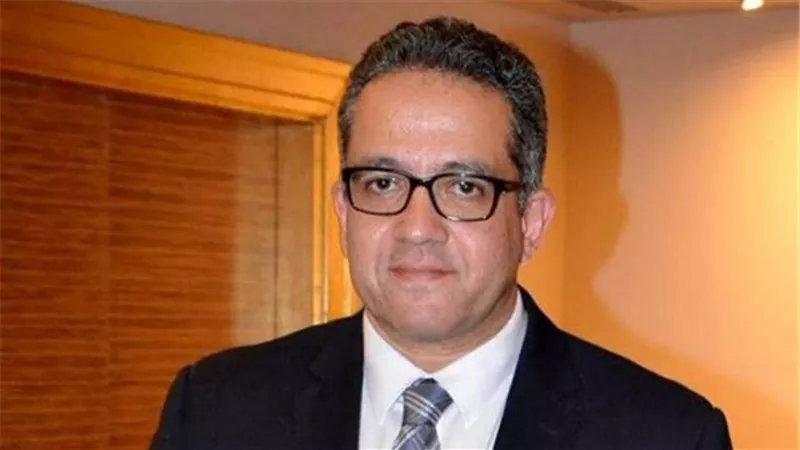 غدًا.. وزير الآثار يتفقد مشروع تطوير هضبة الأهرامات