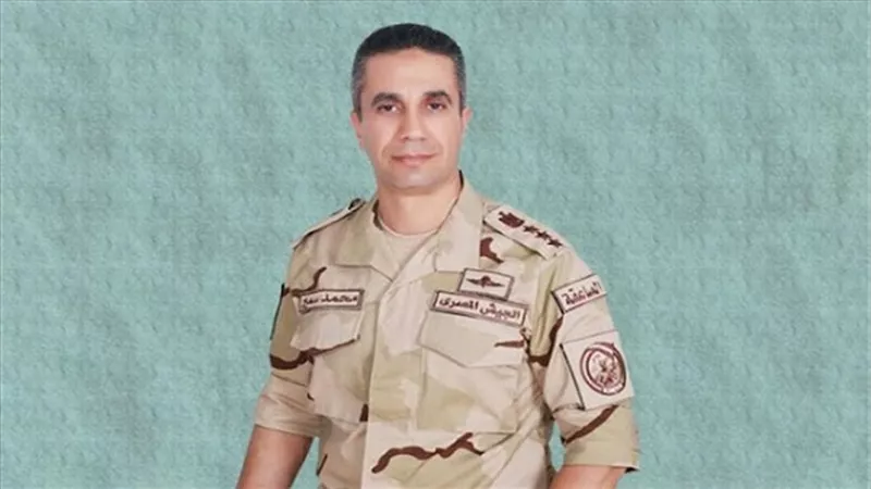 بالفيديو.. القوات المسلحة توزع السلع على المواطنين بنصف الثمن