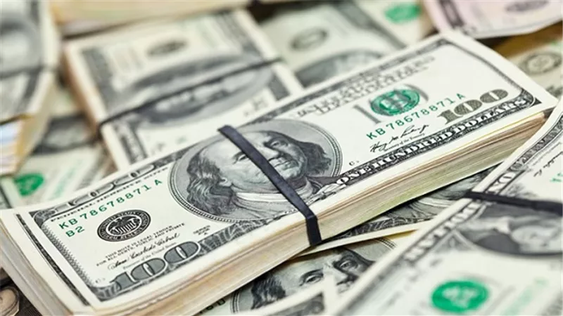 الدولار يسجل 17 جنيهًا في نهاية تعاملات الخميس