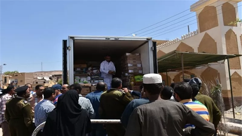 ضخ 50 طن سكر كل يومين بأسوان