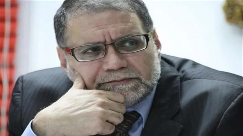 مختار نوح عن 