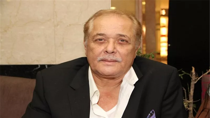 الحضور يقف دقيقة حداد على روح الساحر بمهرجان القاهرة السينمائي