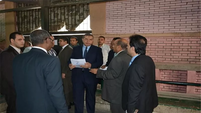 بالصور.. وزير القوى العاملة يطمئن على قبول طلبات تشغيل المواطنين في الداخل والخارج