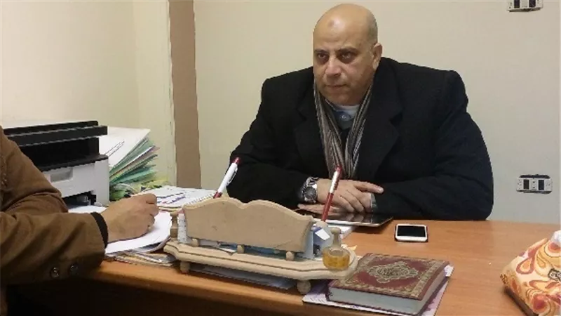 عمرو غلاب: 