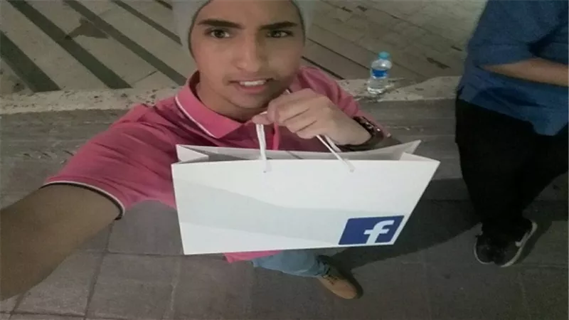 طبيب أسنان يكتسح عالم الفيديوهات على 