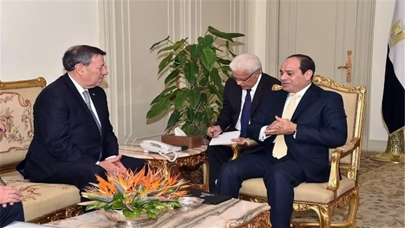 وزير خارجية أوروجواي يغادر القاهرة بعد لقائه الرئيس السيسي