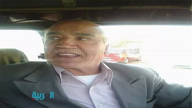 بالصور.. على غرار خريج التوتوك.. سائق ميكروباص خريج هندسة نووية يثير اهتمام رواد 