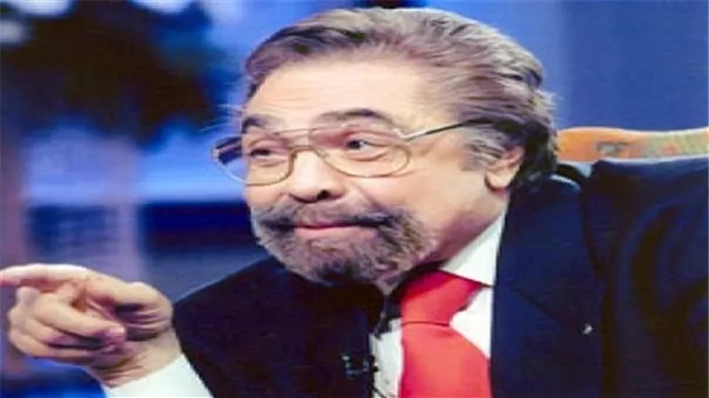 بالفيديو.. سمير الاسكندرانى يحرص على حضور عزاء شهداء 