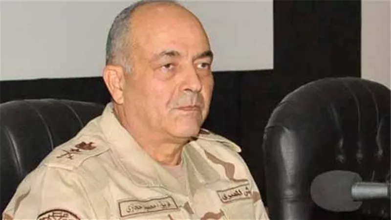 الفريق محمود حجازى يلتقى عدد من قادة وضباط القوات المسلحة