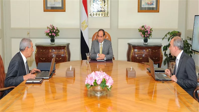 السيسي يشدد على توفير الظروف الملائمة للعاملين بـ