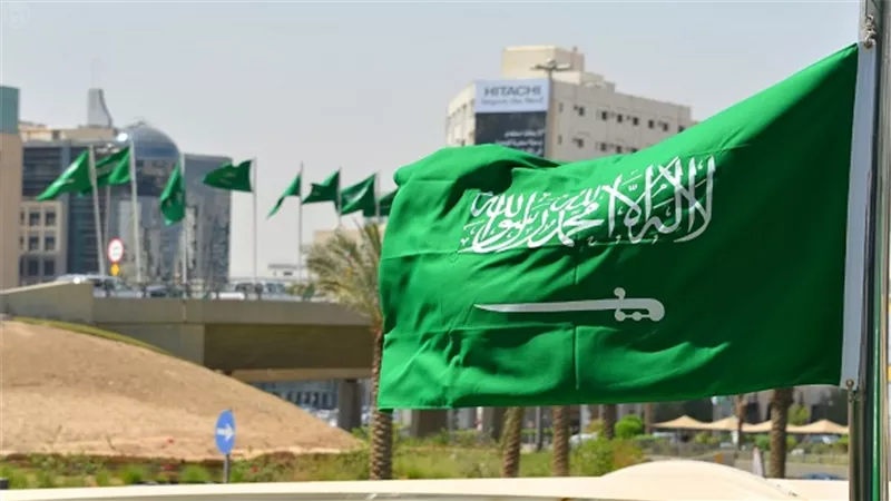 السعودية تفرض رسومًا على العمالة الوافدة والمرافقين