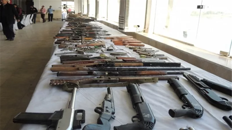 الأمن العام يضبط شخص وسيدة بحوزتهما 199 بندقية خرطوش